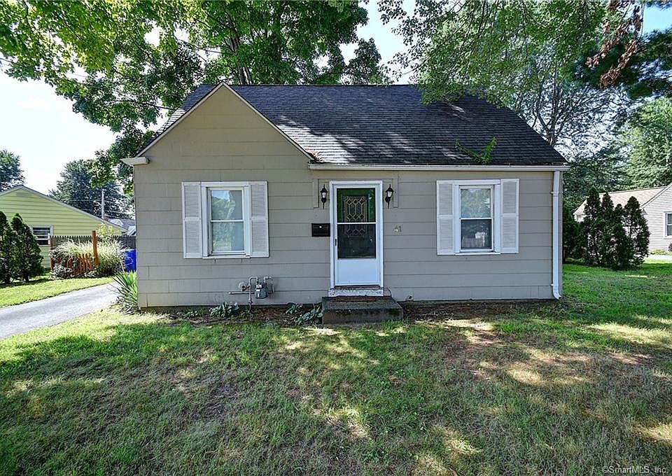 1st image of 41 Hockanum Dr