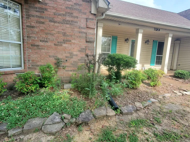 1084 Tara Dr — Photo 10