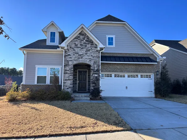 132 Blue Hydrangea Ln, Holly Springs, NC 27540