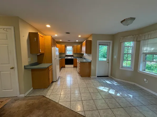 20 Spring Pond Circle, York, ME 03909