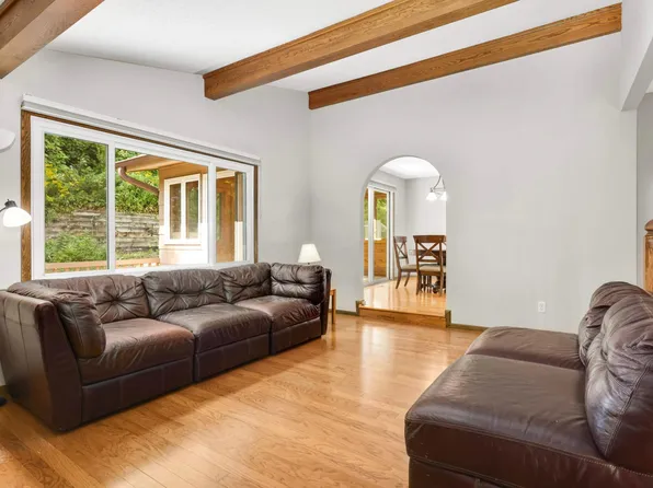 6200 Rice Creek Dr NE, Fridley, MN 55432