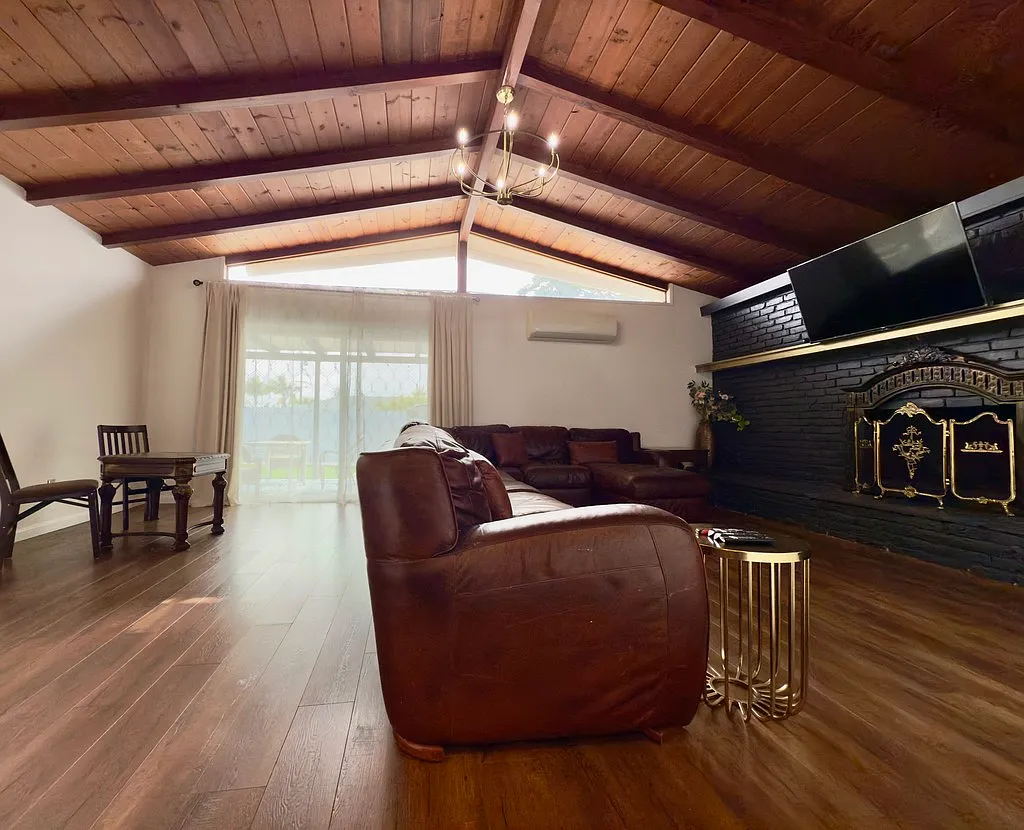 3 bed, 2.0 bath, $5,825 — Photo 2