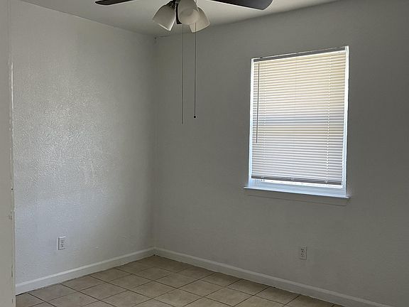 5th image of 1015 N 14th St #5