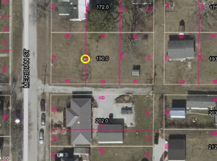 13 N Meridian St, Roachdale, IN 46172