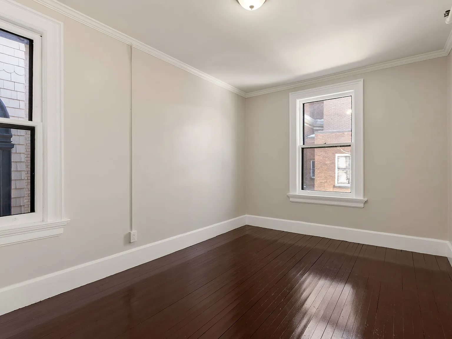 1 bed, 163 sqft, $1,300 — Photo 2