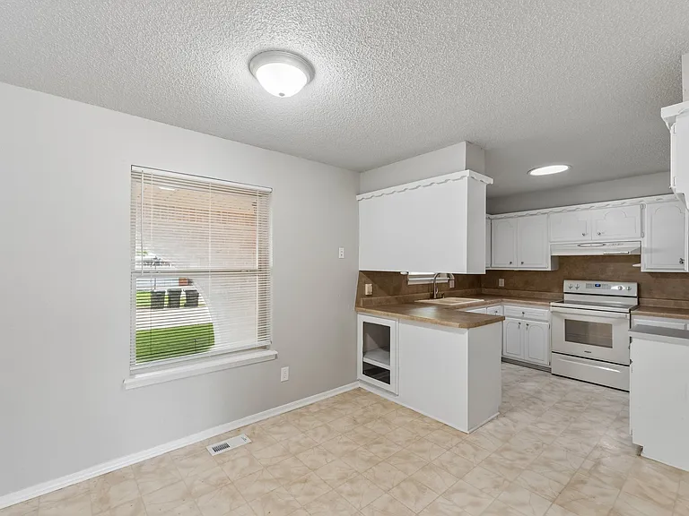 101 Oakside Dr — Photo 7