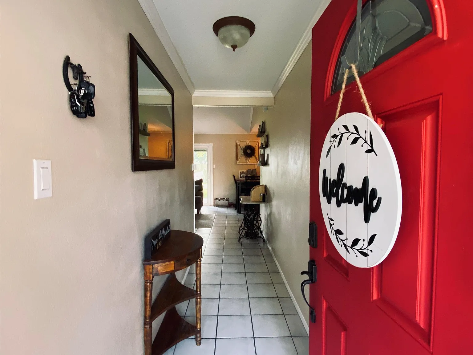 3 bed, 1.5 bath, 1144 sqft, $1,690 — Photo 3