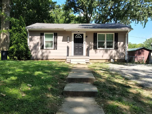 234 S Conway Ave, Marshall, MO 65340