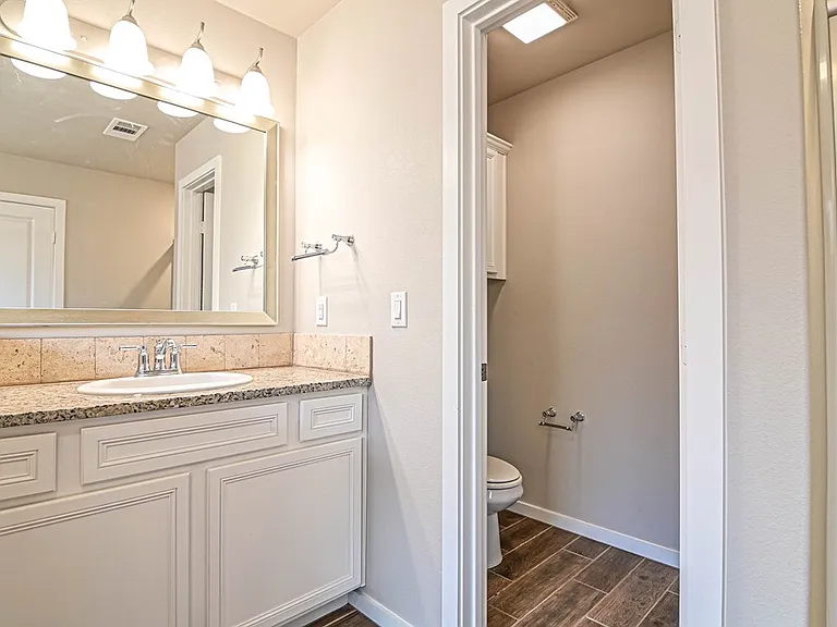 6914 Outlaw Ct — Photo 19