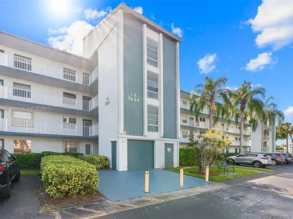 7684 NW 18th St APT 404, Margate, FL 33063