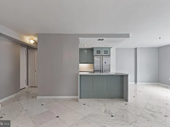 1919 Chestnut St APT 718, Philadelphia, PA 19103