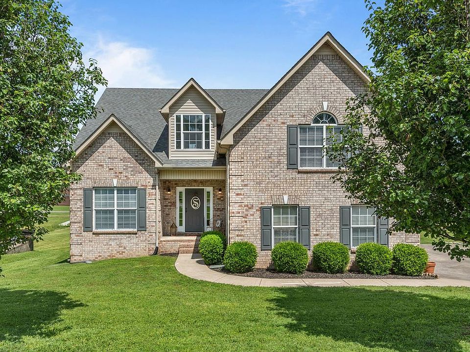 1st image of 3905 Henricks Hill Dr