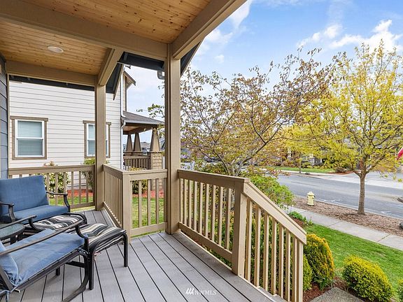 4th image of 1873 SW Downfield Way