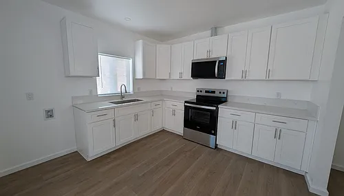 66635 2nd St #2 Photo 1