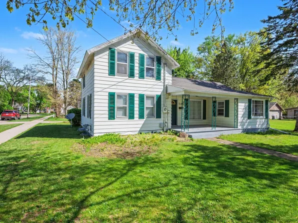 703 Elm St, Paw Paw, MI 49079