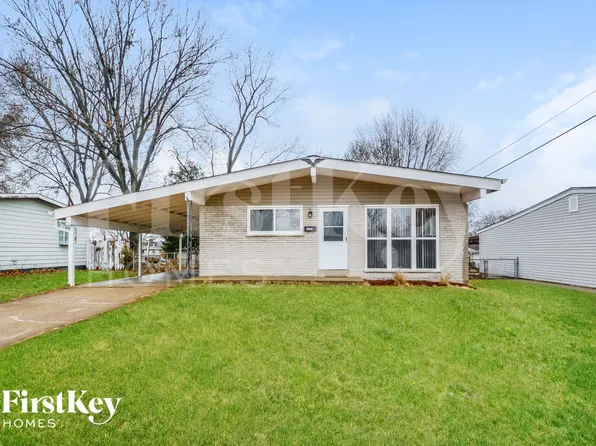 1295 Ensenada Dr, Florissant, MO 63031