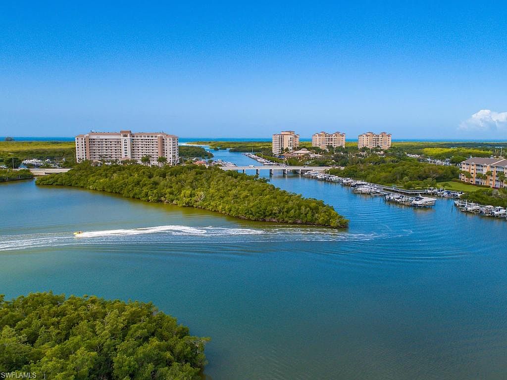 420 Cove Tower DR #804, Naples, FL 34110 | MLS #225077875 | Zillow, image size:1024x768