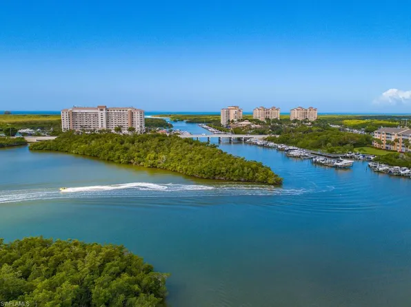 420 Cove Tower DR #804, NAPLES, FL 34110