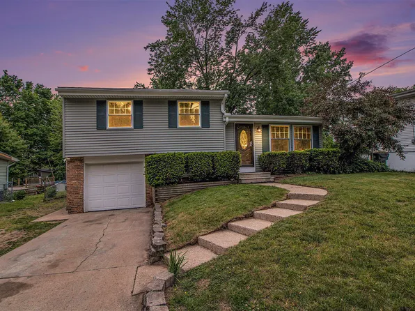 703 Sunbright Ave, Portage, MI 49024