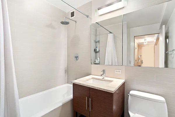 Rented by Corcoran | media 27