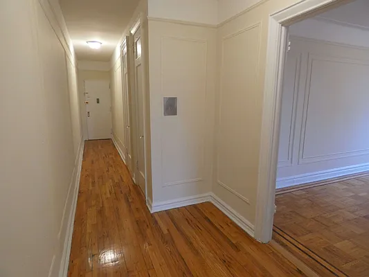 Rented by Karten Real Estate Services LLC | media 15