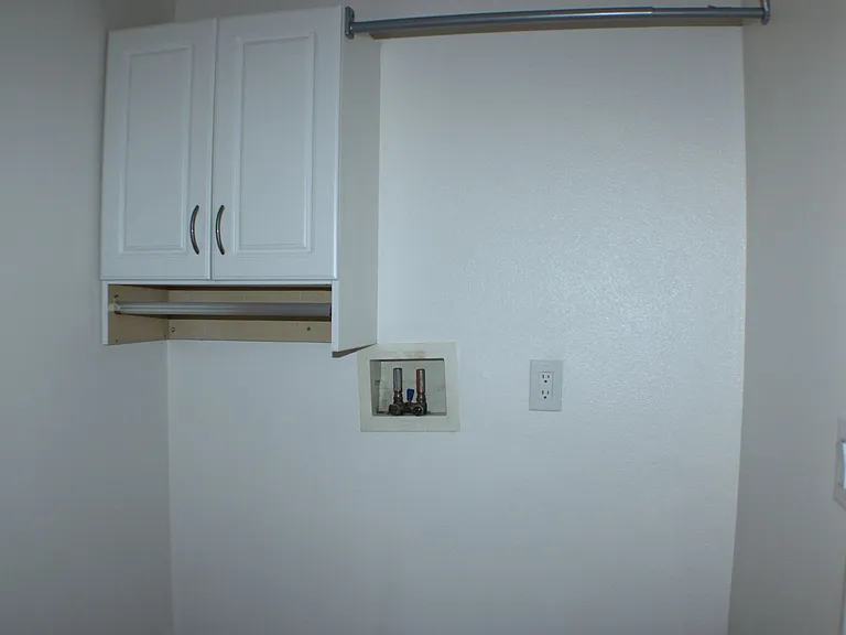 8144 Fernwood Ave — Photo 17