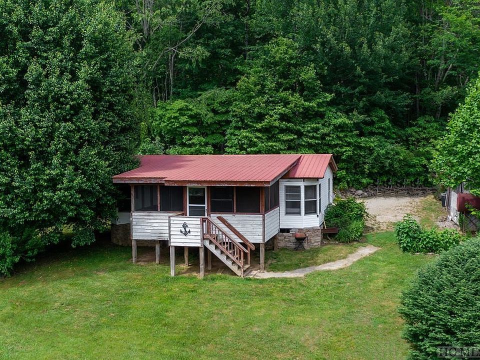 1st image of 121 Watermelon Dr