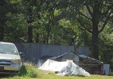 2nd image of 402 Mosley Rd