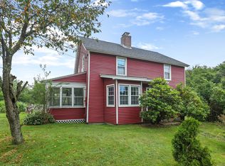 357 Putnam Rd, Pomfret Center, CT 06259