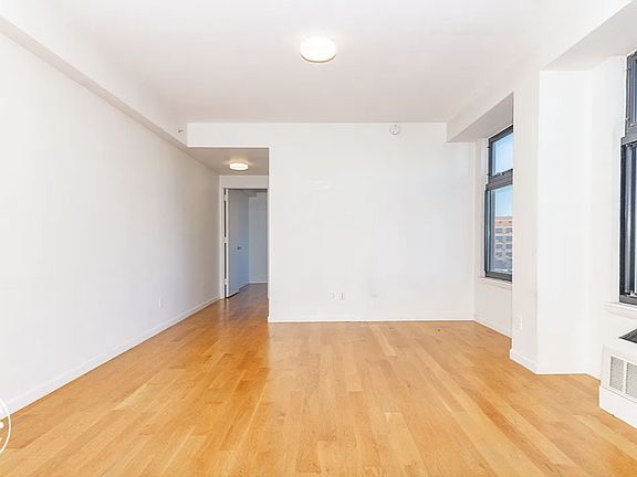4th image of 618 Bushwick Ave APT 522