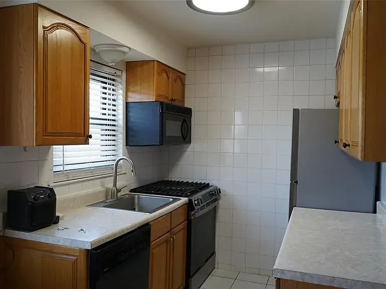 403 Anderson Ave #4B — Photo 4