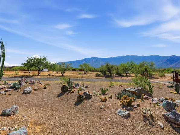 3515 E Rollins Rd, Tucson, AZ 85739