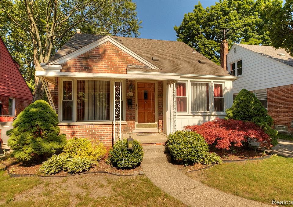 1st image of 2211 Syracuse Ct