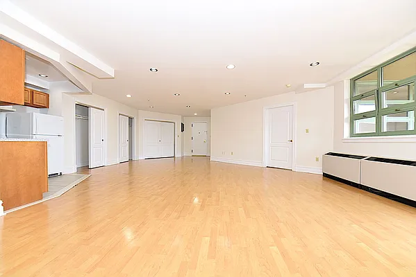 Rented by Keller Williams NYC | media 14