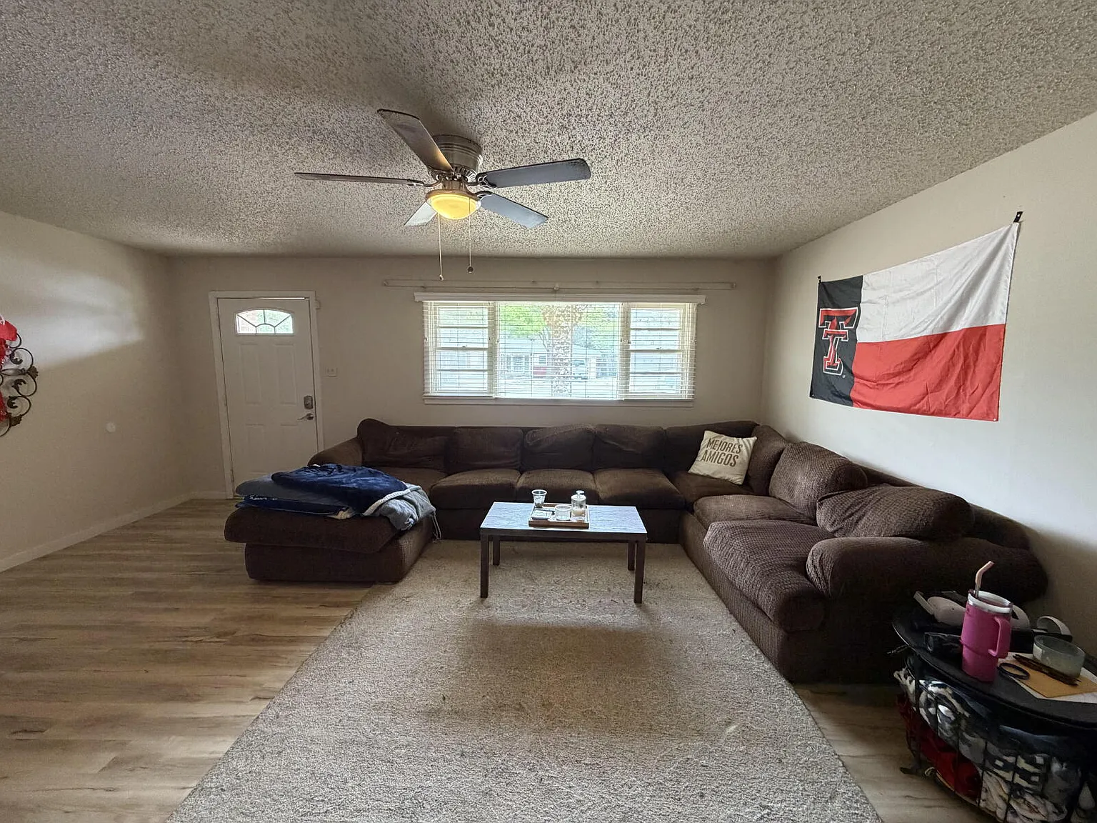 4 bed, 2.0 bath, 1568 sqft, $1,995 — Photo 4