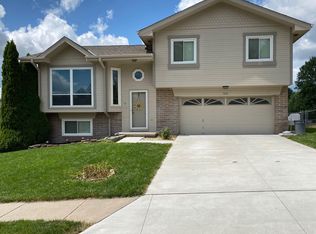 7418 S 155th St, Omaha, NE 68138