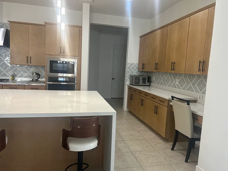 Kitch With Office Desk