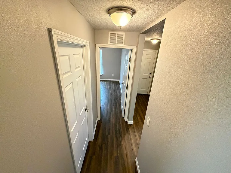 2615 Fair Oaks Dr — Photo 15