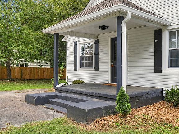 4th image of 417 Laura Ave