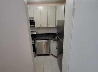 102 Corbin Ave, Jersey City, NJ 07306