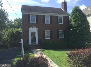 4810 25th Rd N, Arlington, VA 22207