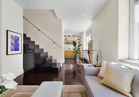 4th image of 1060 Park Ave #5/6F