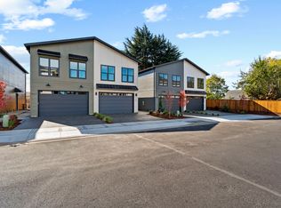 8916 NE 45th Ave, Vancouver, WA 98665