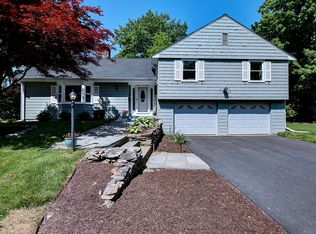 21 Gallaudet Dr, West Hartford, CT 06107