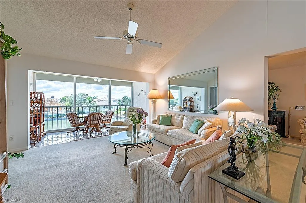 2 bed, 2.0 bath, 1248 sqft, $8,000 — Photo 2