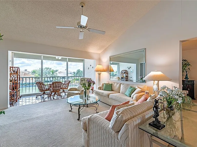 10684 Gulf Shore Dr #B-305 — Photo 2