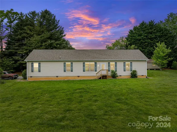 9 Cedar Hill Rd, Asheville, NC 28806