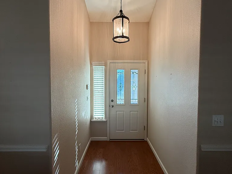 3156 N Arroyo Ave — Photo 10