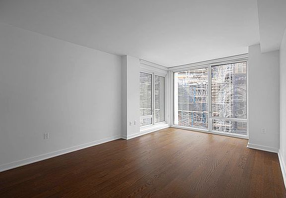 3rd image of 400 W 113th St APT 1216