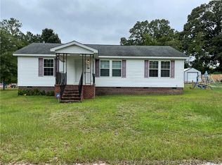 137 Camelia St, Raeford, NC 28376